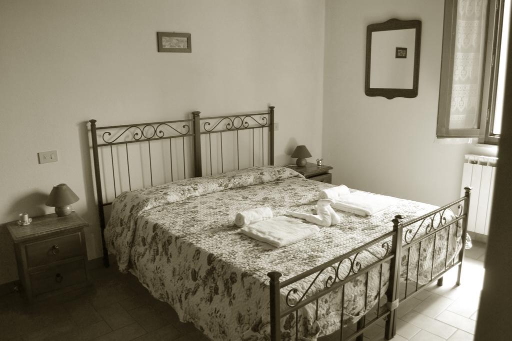 Villa Santa Maria Montalcino Kamer foto